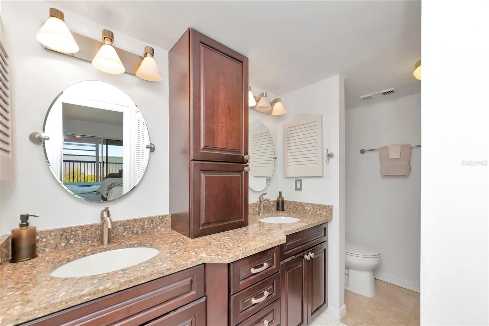 910 GOLDEN BEACH BLVD #202, VENICE, FL, 34285