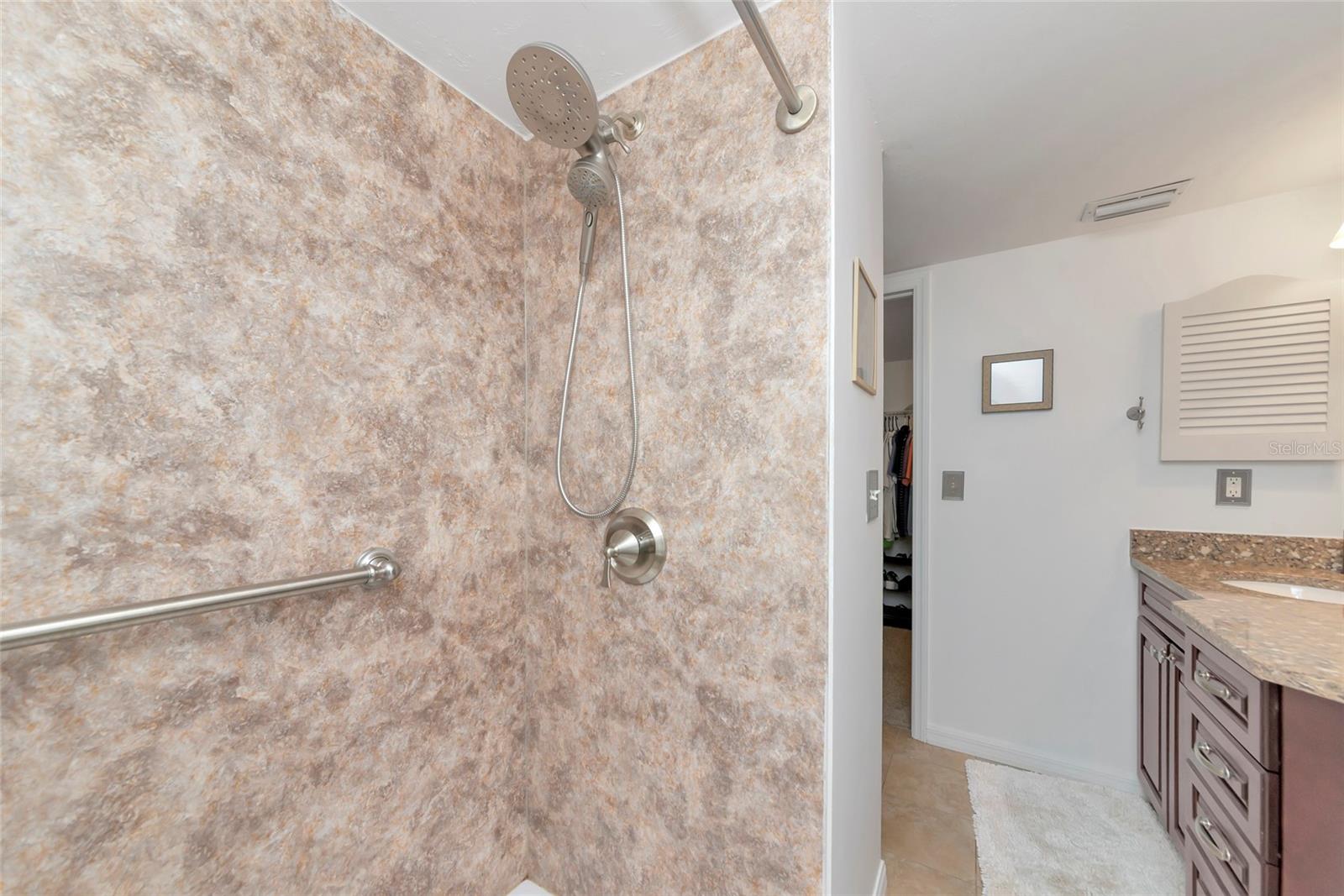 910 GOLDEN BEACH BLVD #202, VENICE, FL, 34285