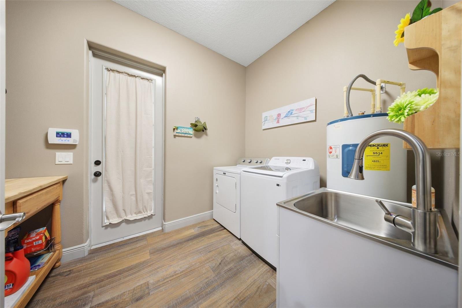 16401 E SHIRLEY SHORES RD, TAVARES, FL, 32778