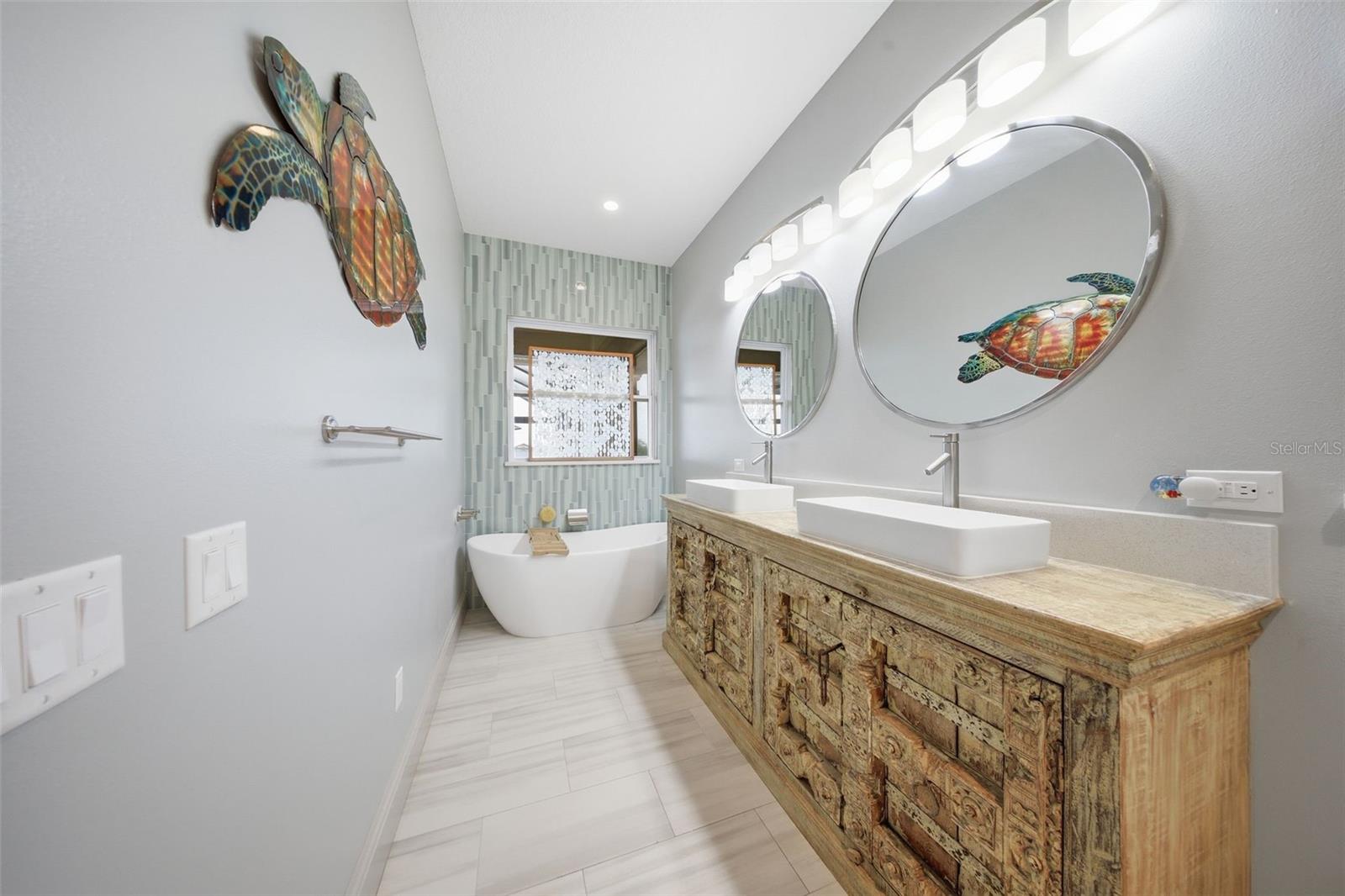 16401 E SHIRLEY SHORES RD, TAVARES, FL, 32778