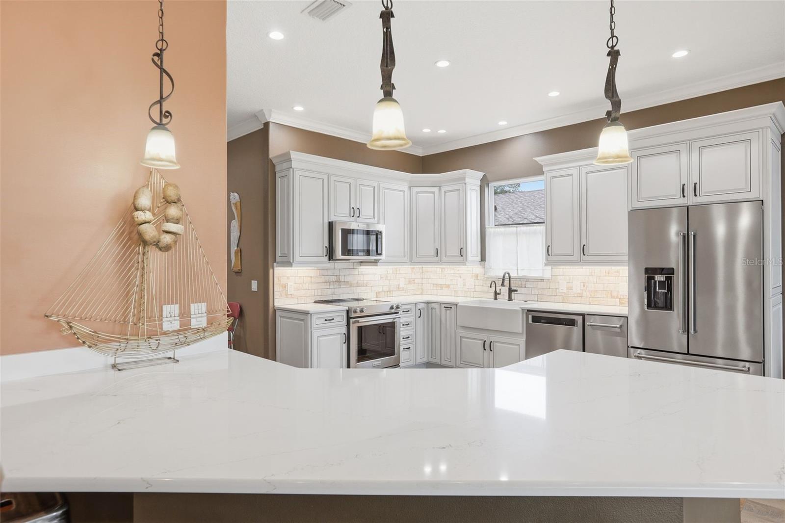 16401 E SHIRLEY SHORES RD, TAVARES, FL, 32778