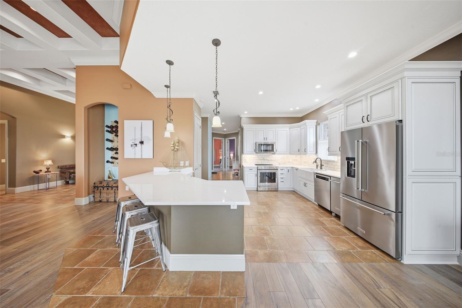 16401 E SHIRLEY SHORES RD, TAVARES, FL, 32778