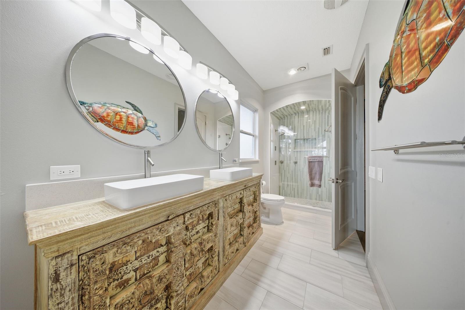 16401 E SHIRLEY SHORES RD, TAVARES, FL, 32778