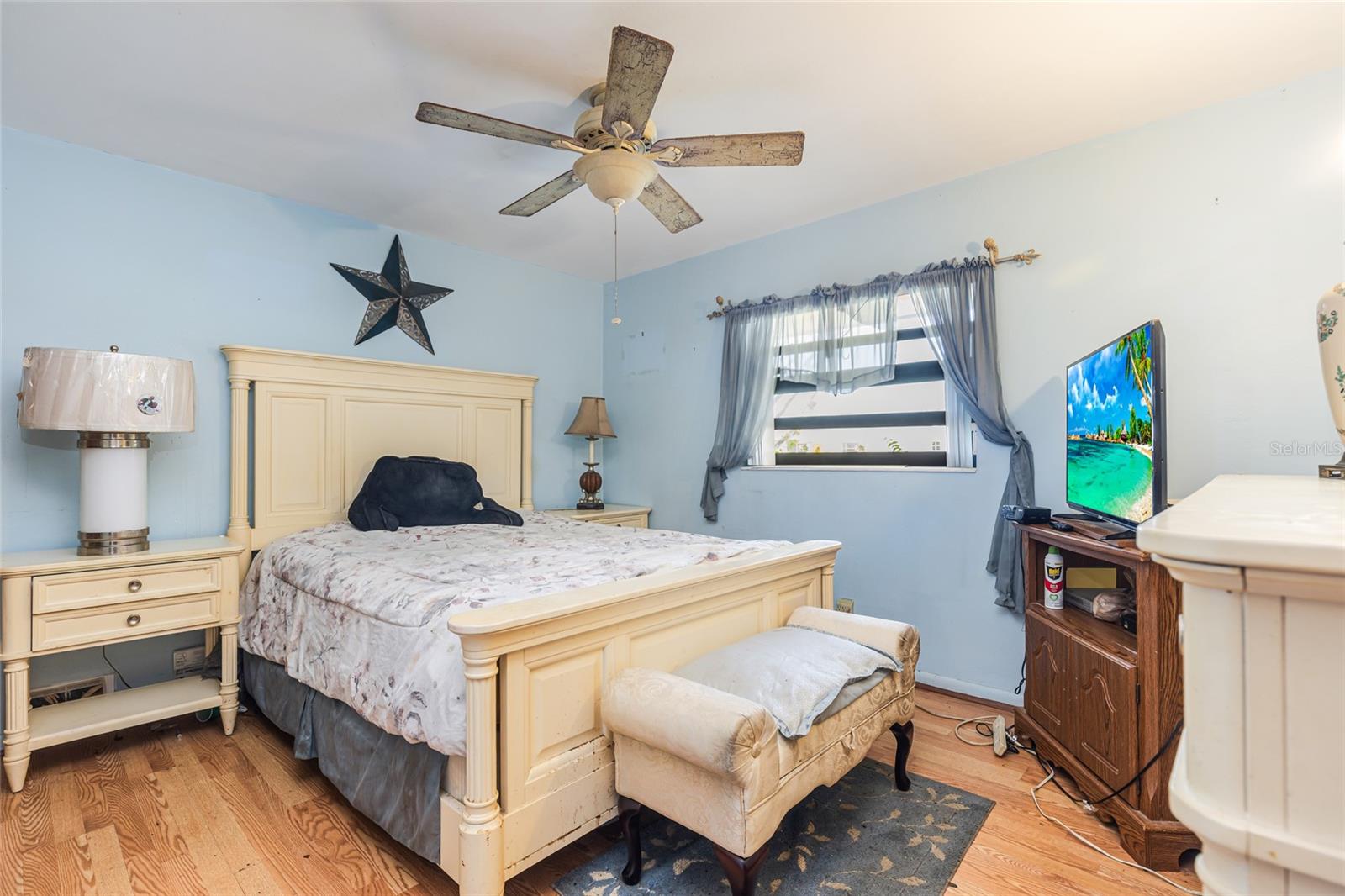 539 SABAL PALM DR, LAKE PARK, FL, 33403