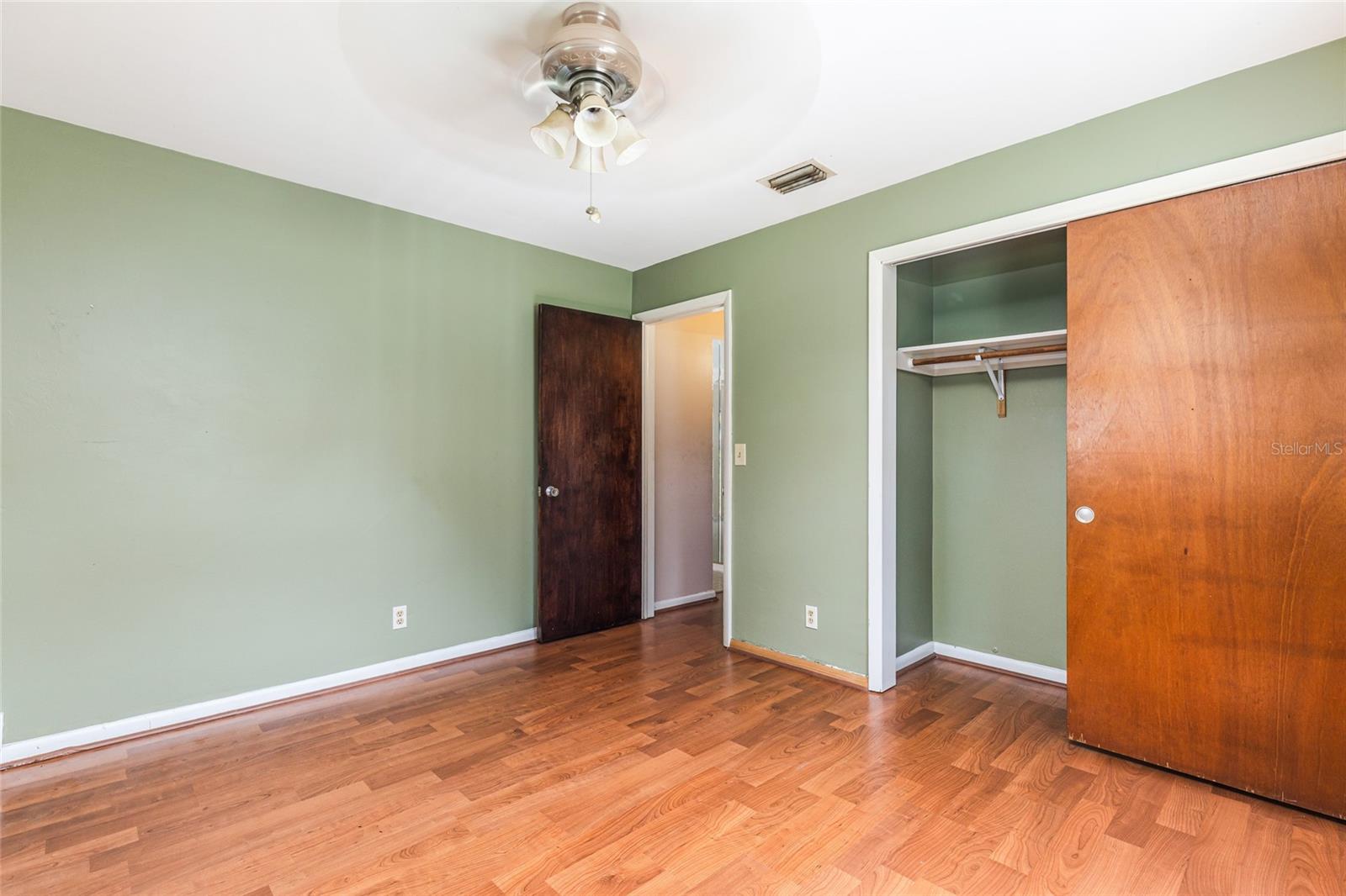 539 SABAL PALM DR, LAKE PARK, FL, 33403