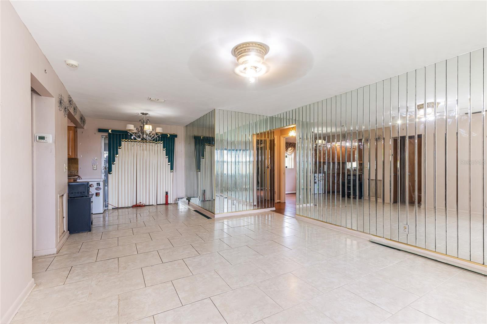 539 SABAL PALM DR, LAKE PARK, FL, 33403