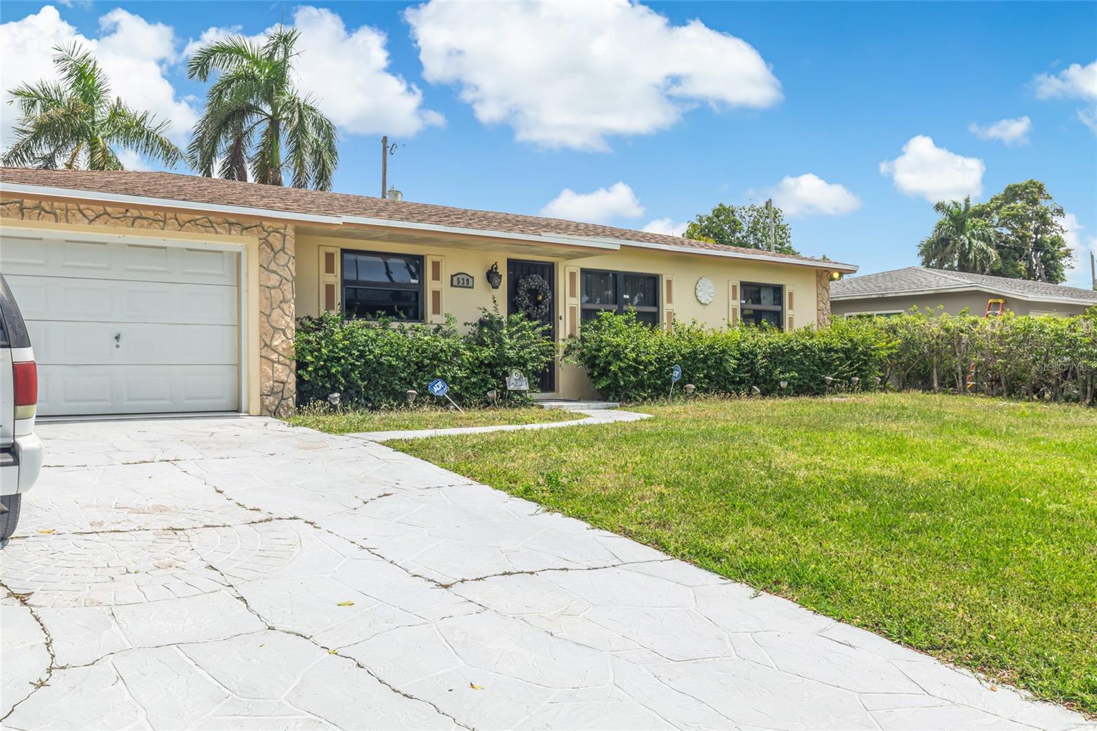 539 SABAL PALM DR, LAKE PARK, FL, 33403