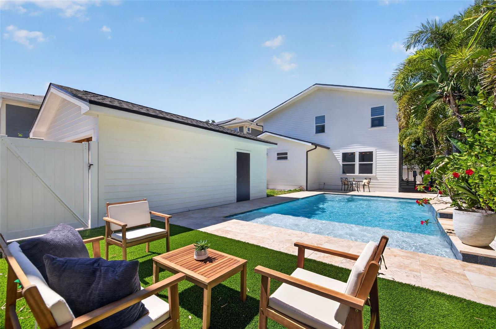 124 19TH AVE N, ST PETERSBURG, FL, 33704