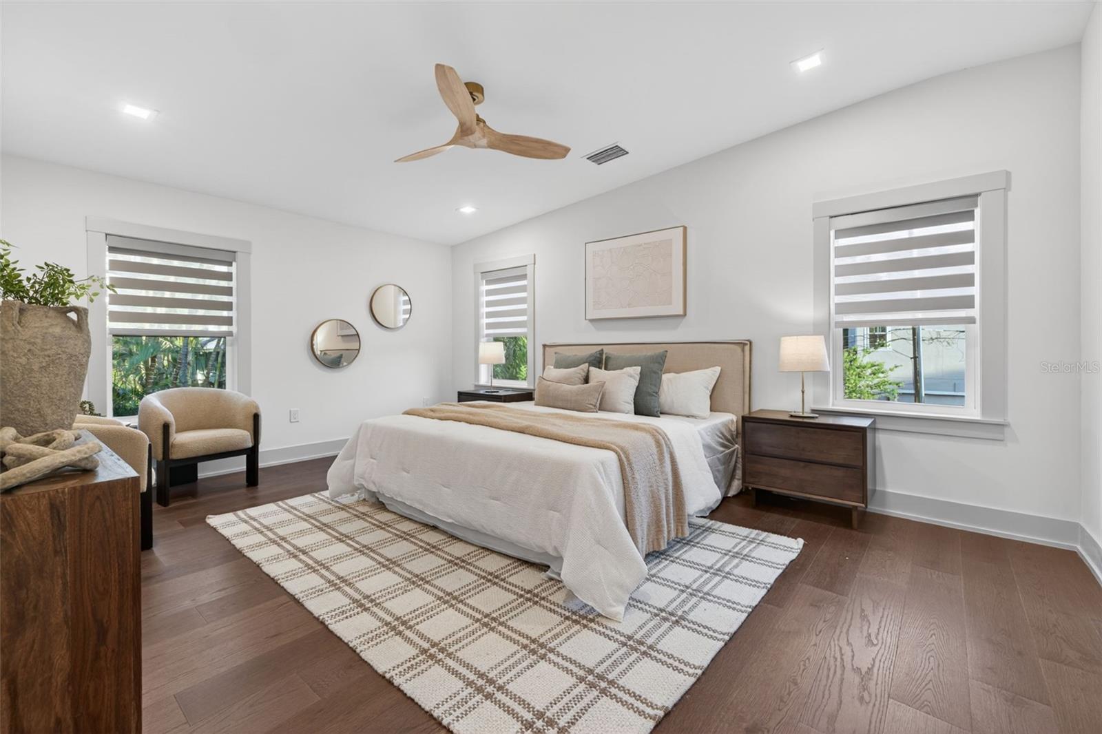 124 19TH AVE N, ST PETERSBURG, FL, 33704