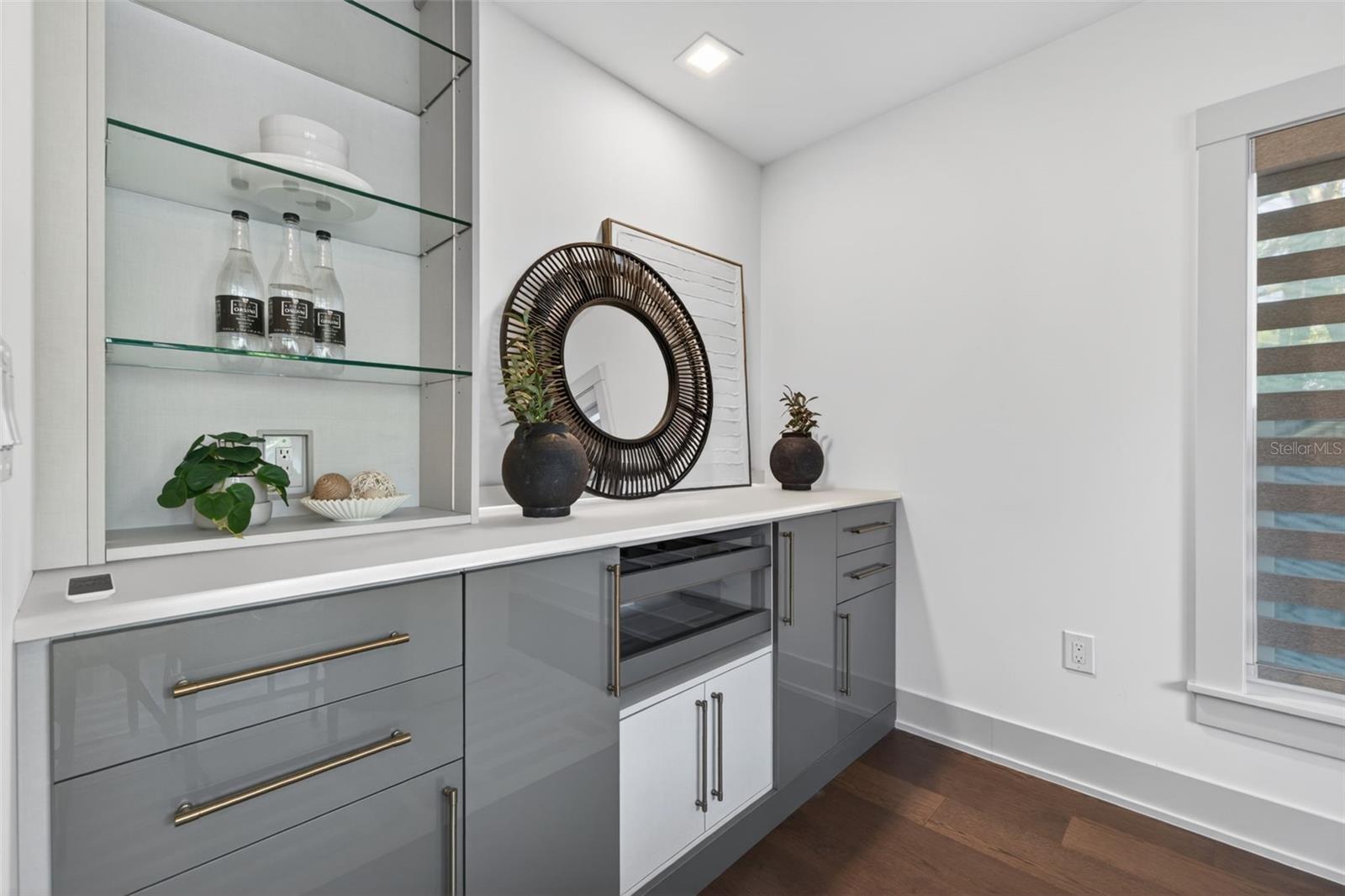 124 19TH AVE N, ST PETERSBURG, FL, 33704