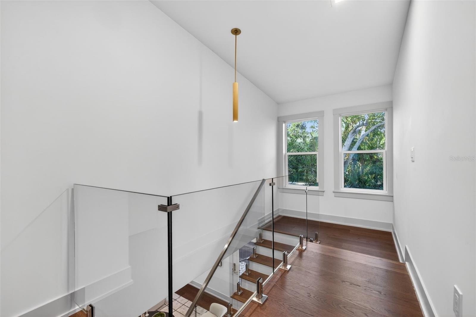 124 19TH AVE N, ST PETERSBURG, FL, 33704
