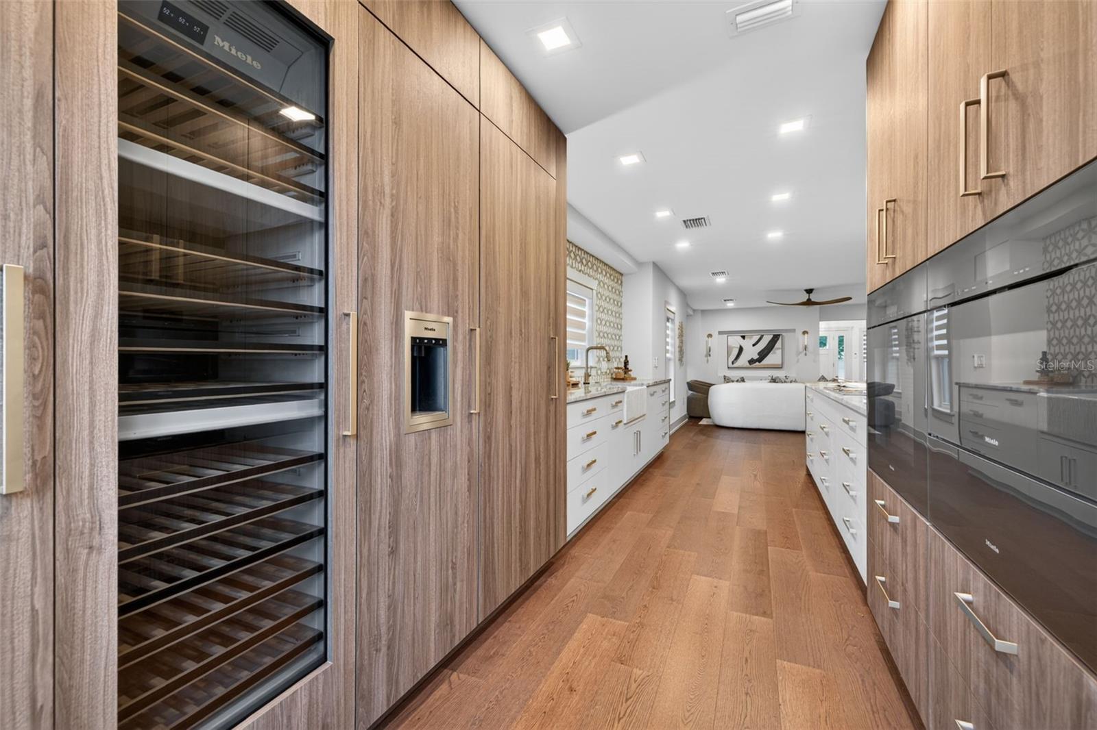 124 19TH AVE N, ST PETERSBURG, FL, 33704