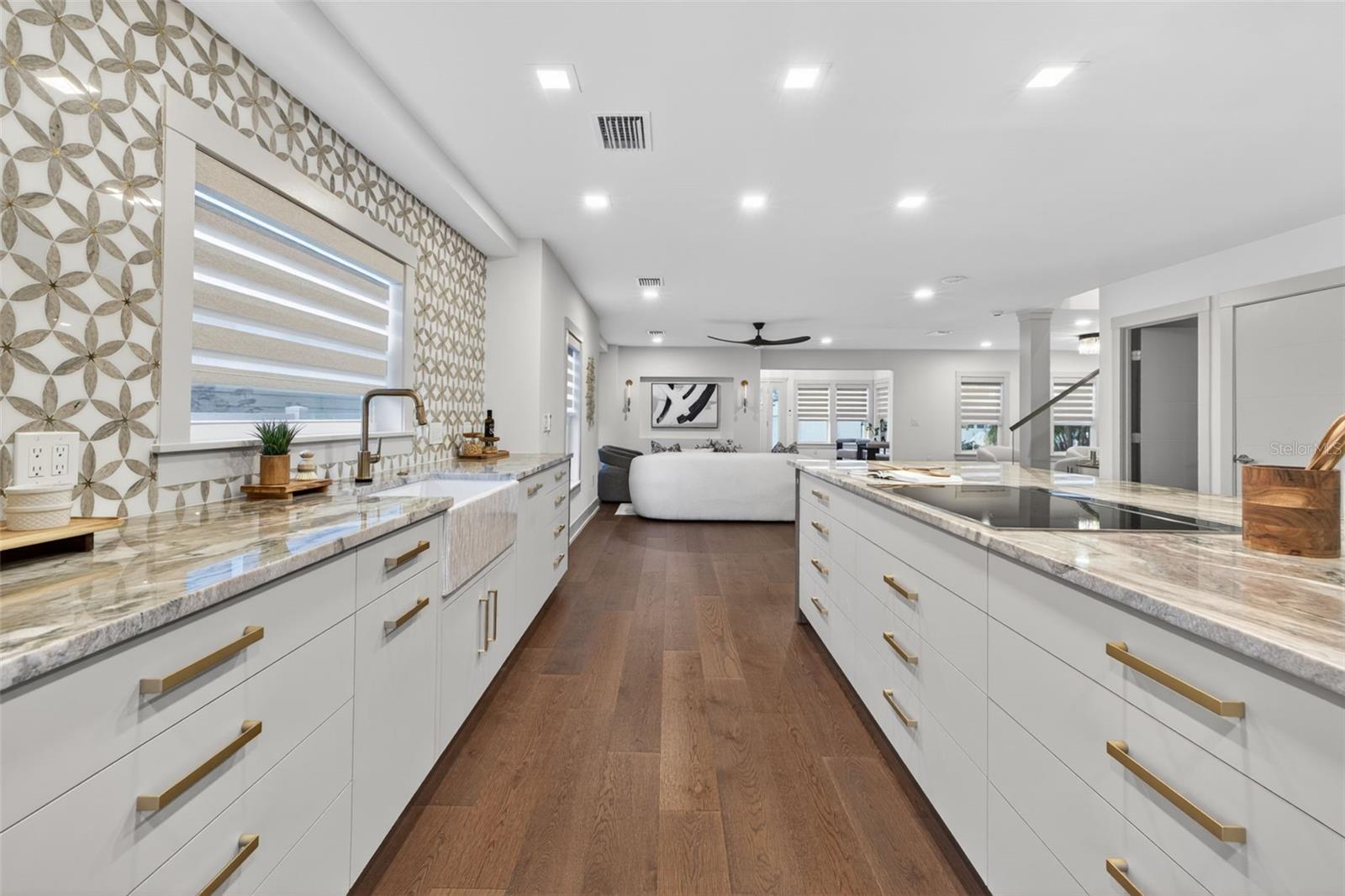 124 19TH AVE N, ST PETERSBURG, FL, 33704