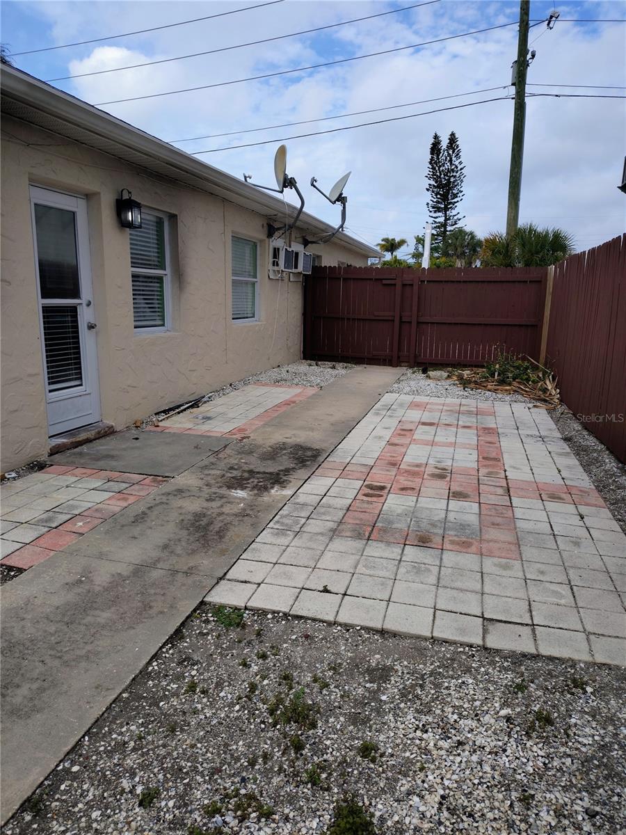 115 145TH AVE E #4, MADEIRA BEACH, FL, 33708