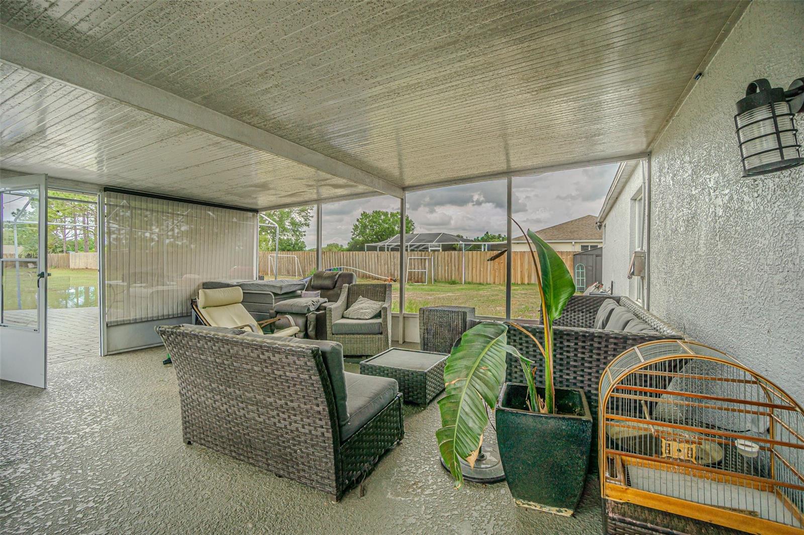 12121 COLONIAL ESTATES LN, RIVERVIEW, FL, 33579