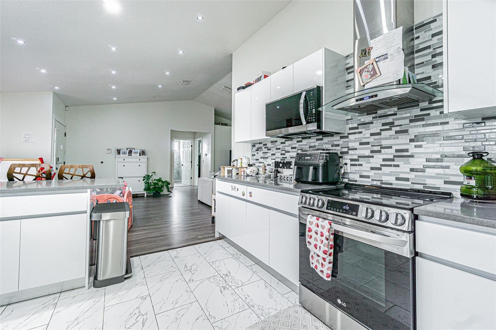 12121 COLONIAL ESTATES LN, RIVERVIEW, FL, 33579