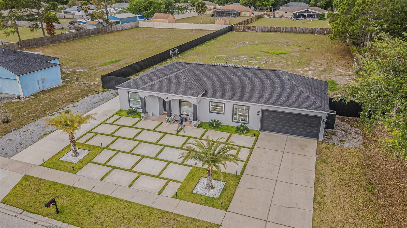 12121 COLONIAL ESTATES LN, RIVERVIEW, FL, 33579