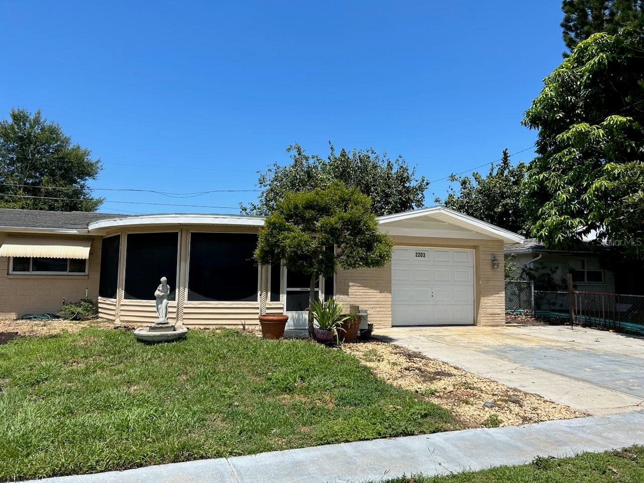 2203 MAUREEN DR, HOLIDAY, FL, 34690
