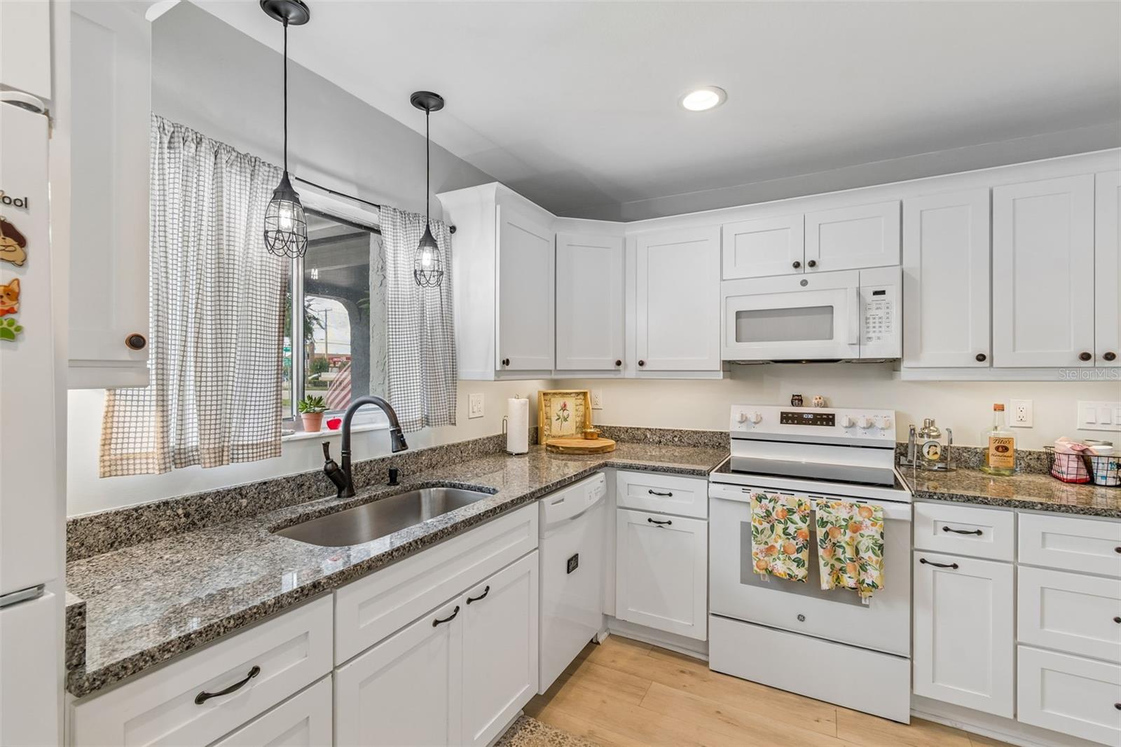 4733 RIDGE POINT DR, TAMPA, FL, 33624