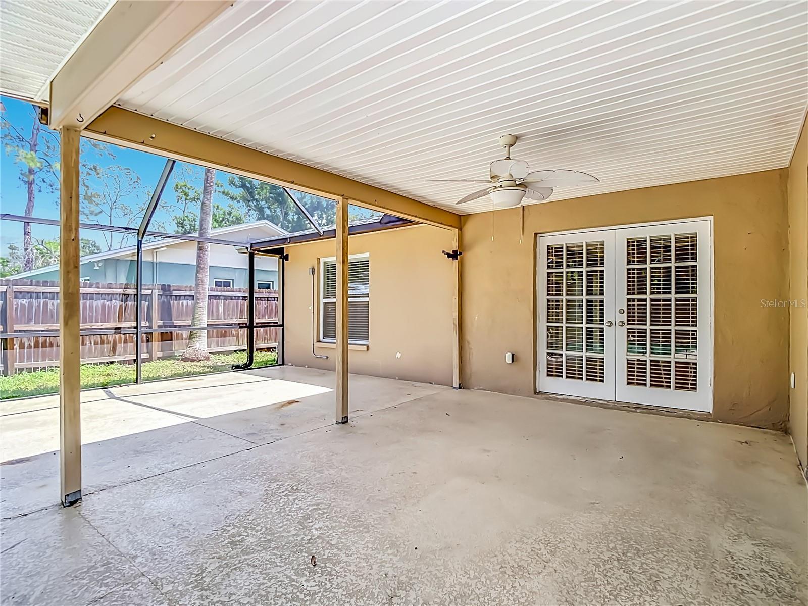 811 AMBASSADOR LOOP, TAMPA, FL, 33613
