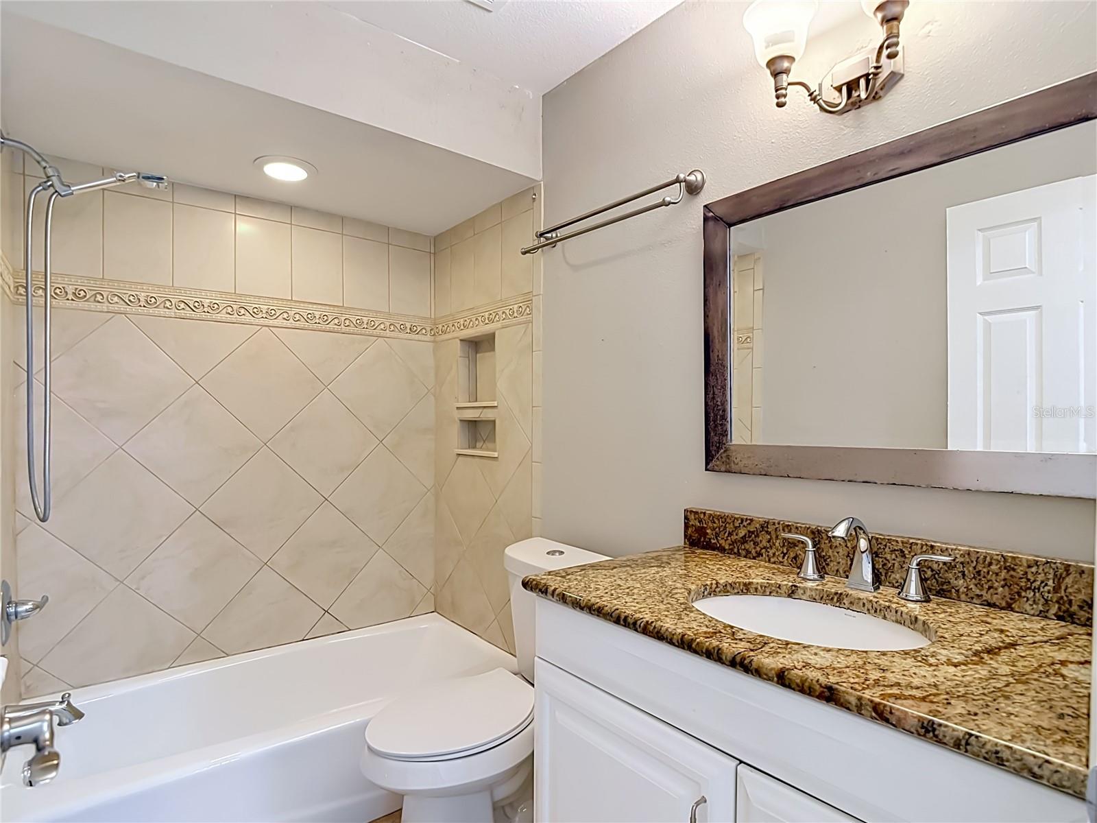 811 AMBASSADOR LOOP, TAMPA, FL, 33613