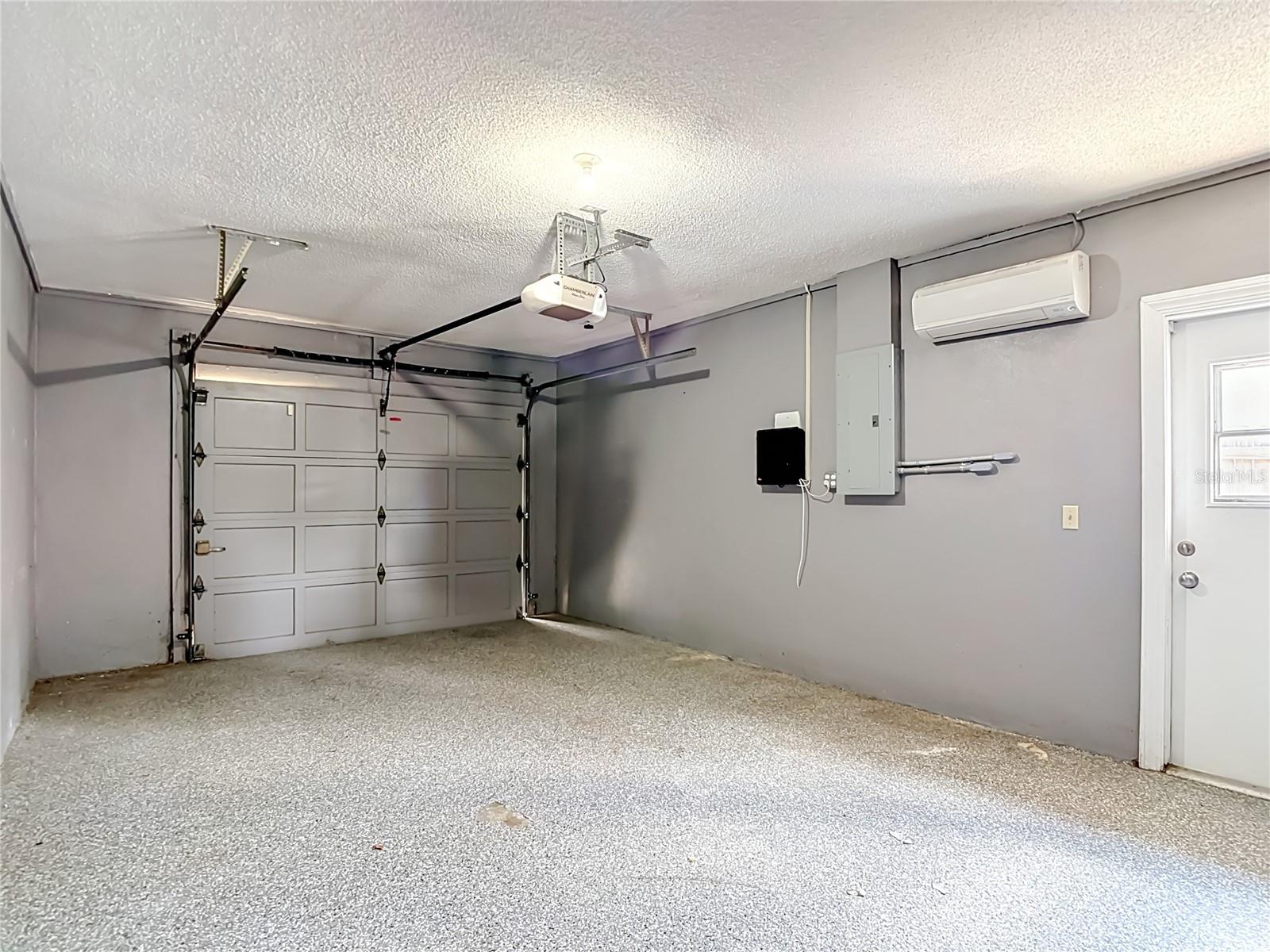 811 AMBASSADOR LOOP, TAMPA, FL, 33613