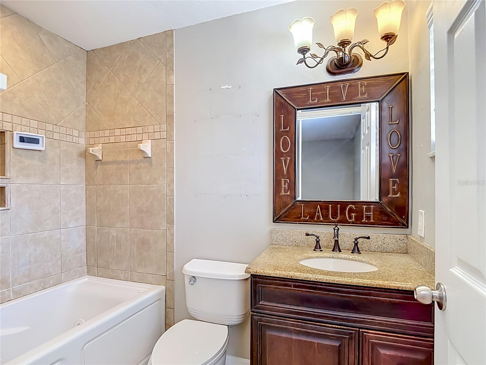 811 AMBASSADOR LOOP, TAMPA, FL, 33613