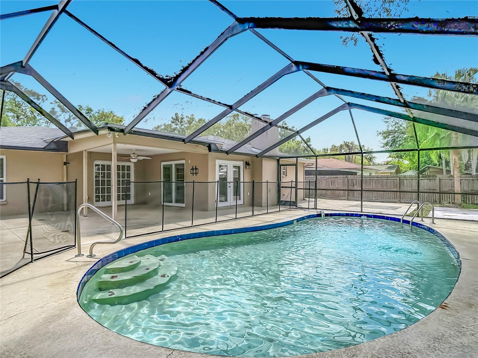 811 AMBASSADOR LOOP, TAMPA, FL, 33613