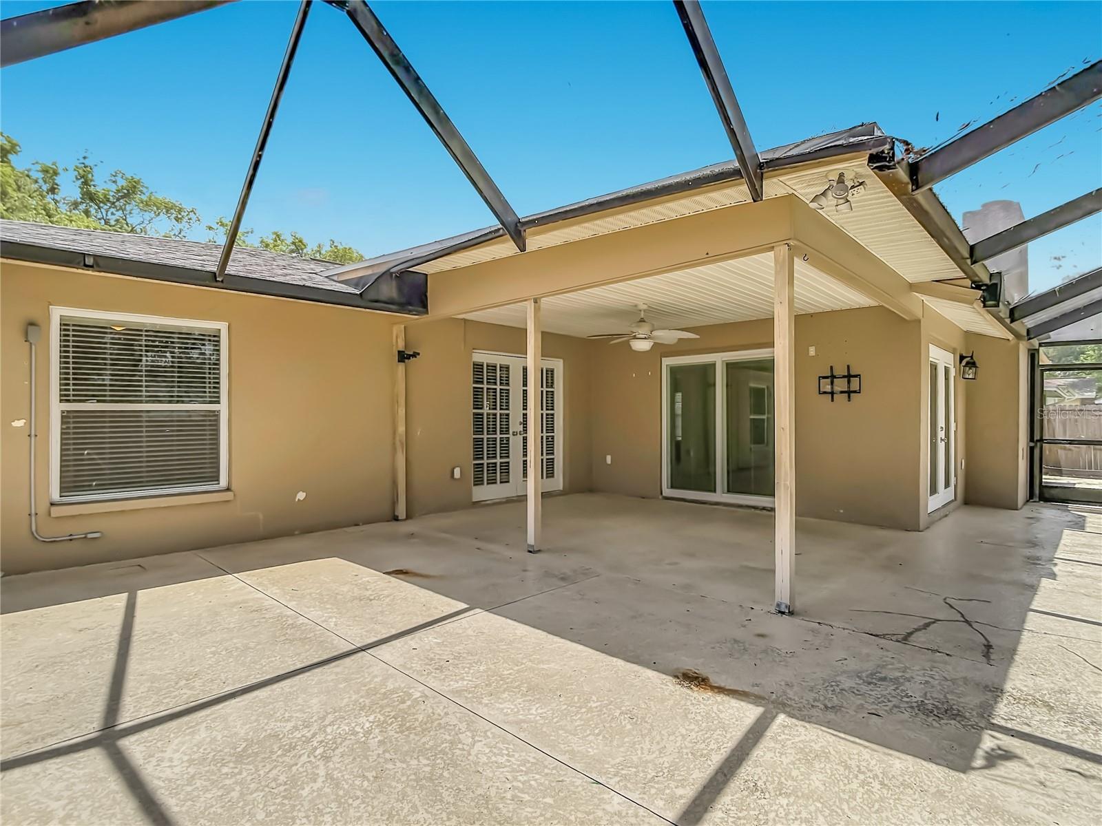 811 AMBASSADOR LOOP, TAMPA, FL, 33613