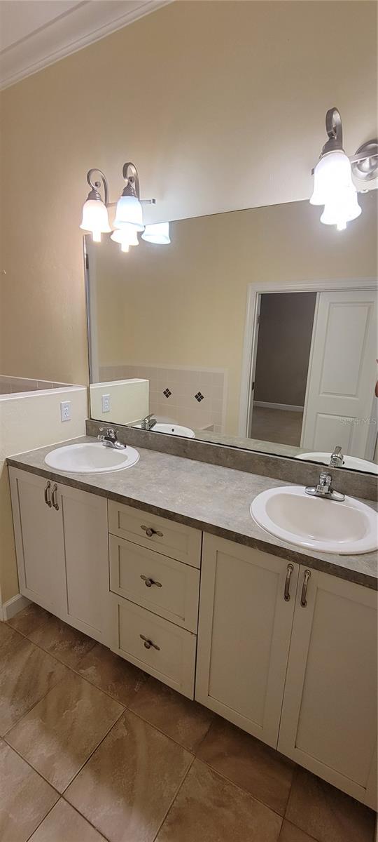 4011 SW 21ST TER, GAINESVILLE, FL, 32608