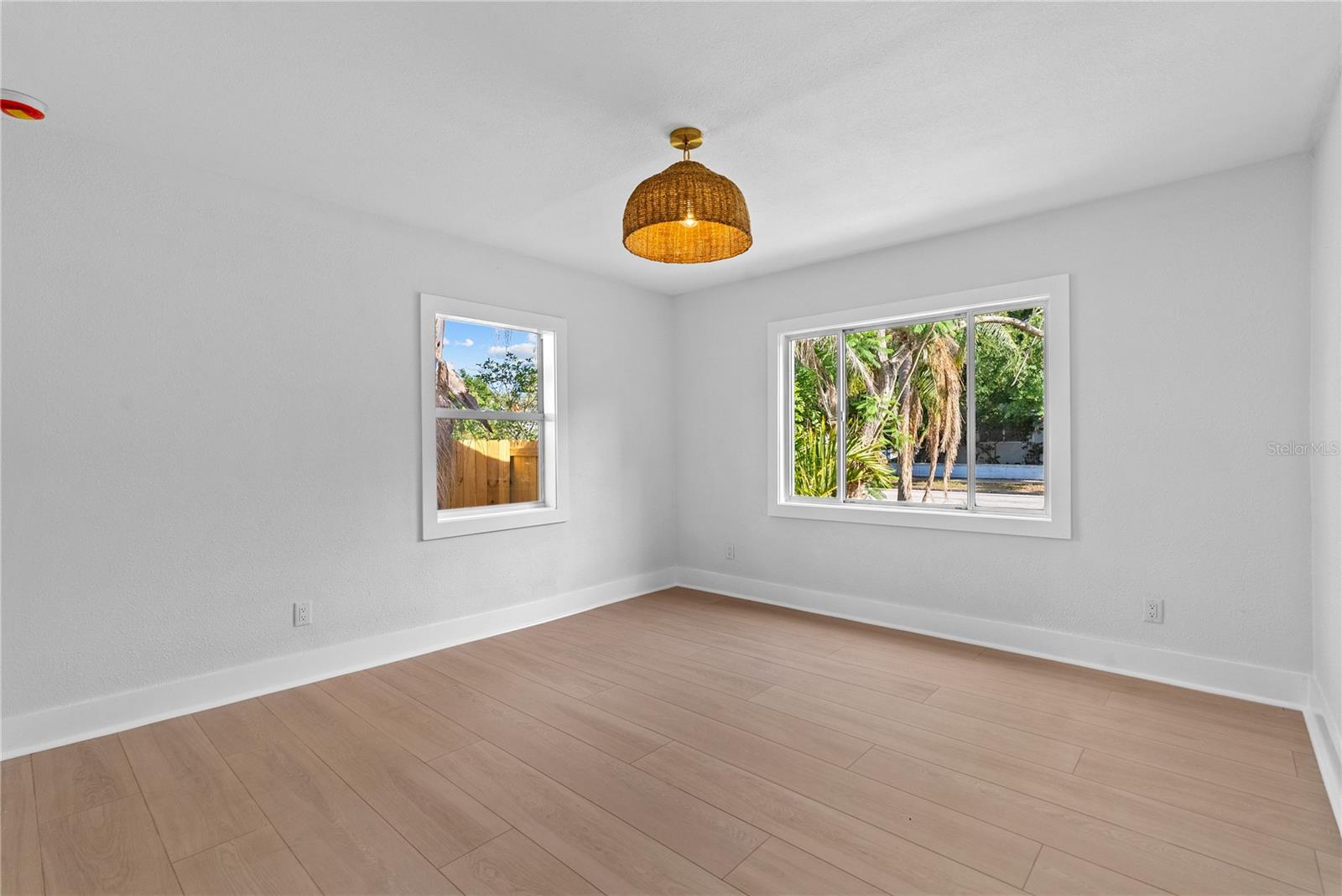 1211 16TH AVE N, ST PETERSBURG, FL, 33704