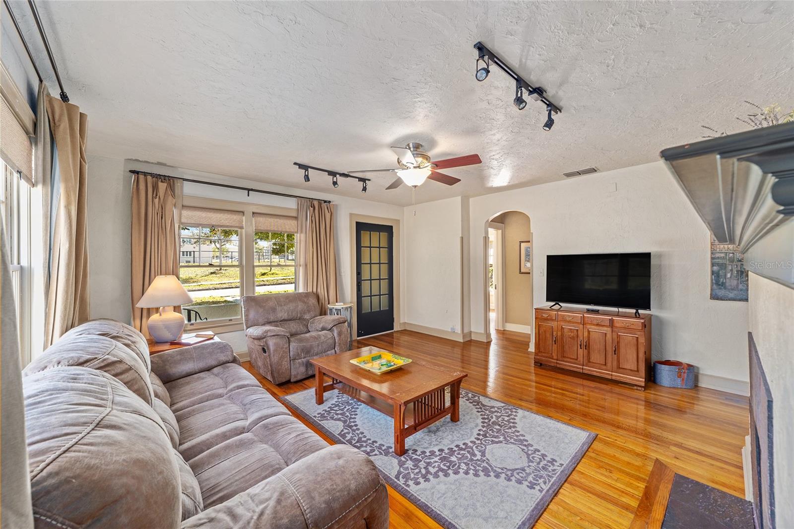 114 NE 11TH AVE, OCALA, FL, 34470