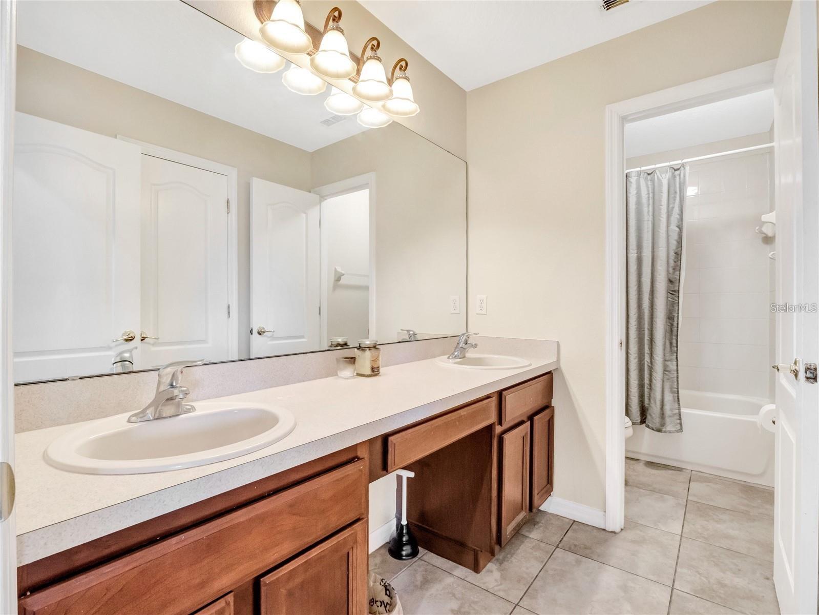 10023 IANS RIDGE RD, ORLANDO, FL, 32832