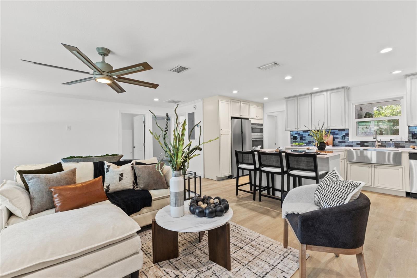 4631 W BAY VILLA AVE, TAMPA, FL, 33611