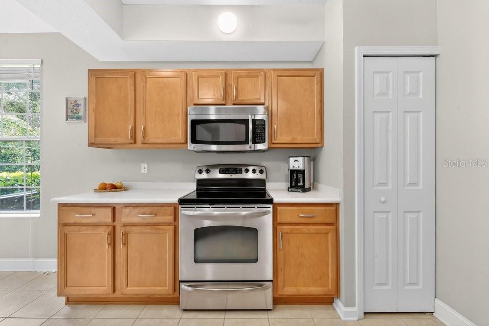 812 LANTERN WAY #104, CLEARWATER, FL, 33765