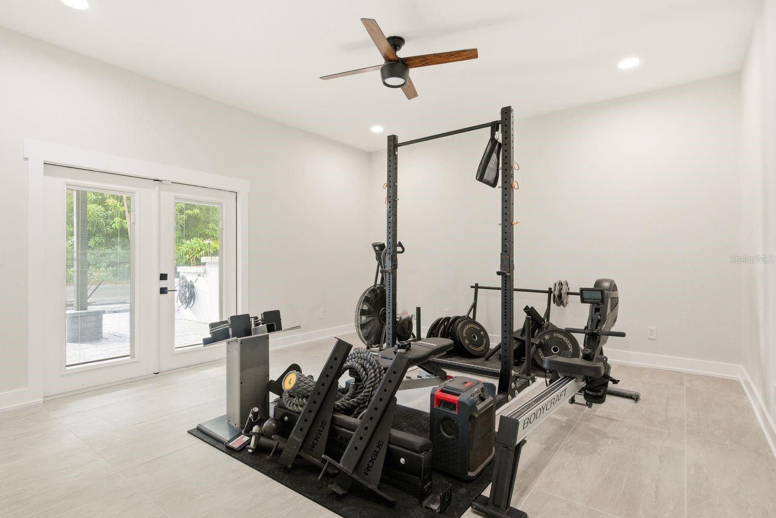 877 CYPRESS LAKEVIEW CT, TARPON SPRINGS, FL, 34688