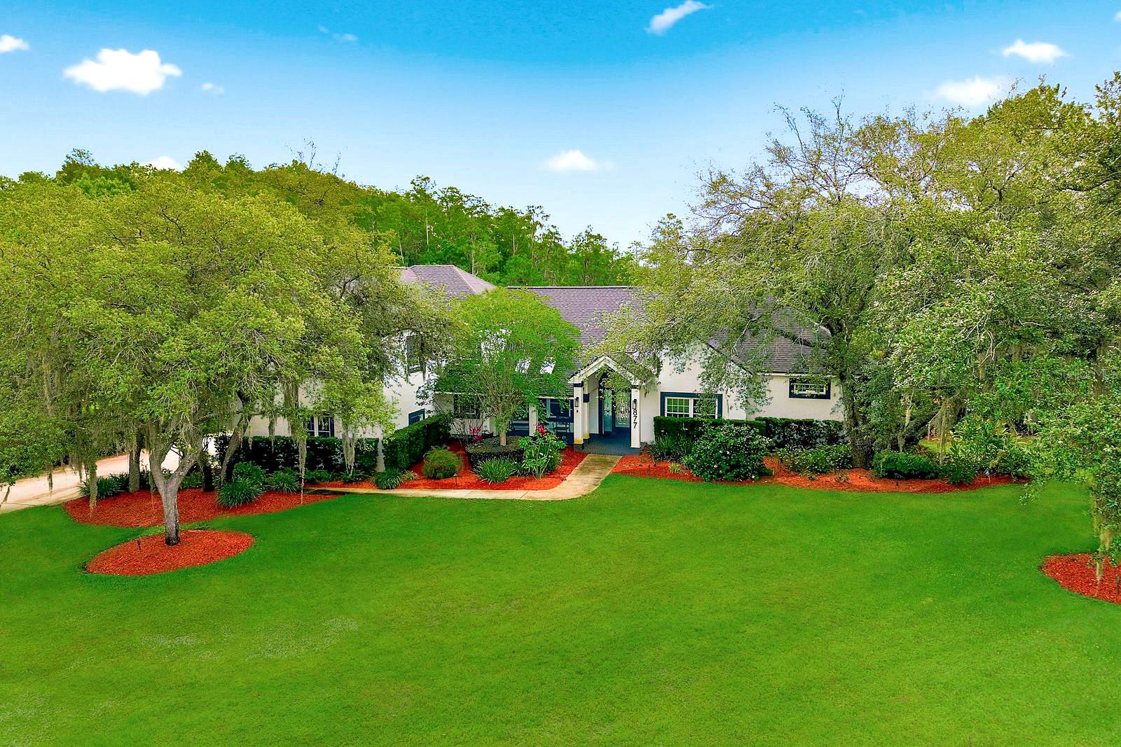 877 CYPRESS LAKEVIEW CT, TARPON SPRINGS, FL, 34688