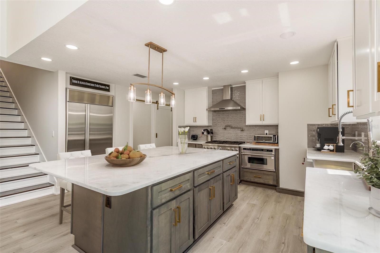 877 CYPRESS LAKEVIEW CT, TARPON SPRINGS, FL, 34688