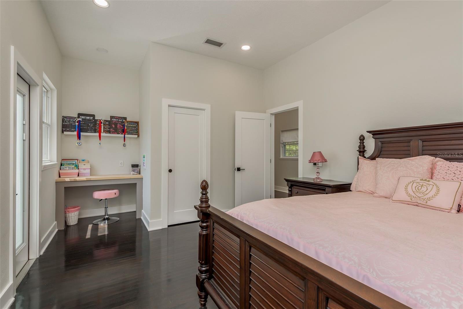 877 CYPRESS LAKEVIEW CT, TARPON SPRINGS, FL, 34688