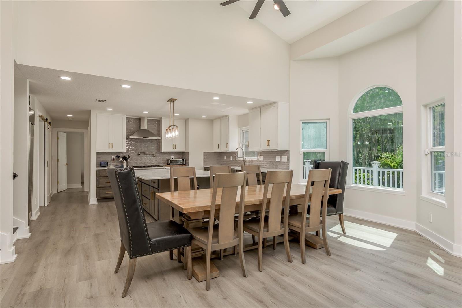 877 CYPRESS LAKEVIEW CT, TARPON SPRINGS, FL, 34688