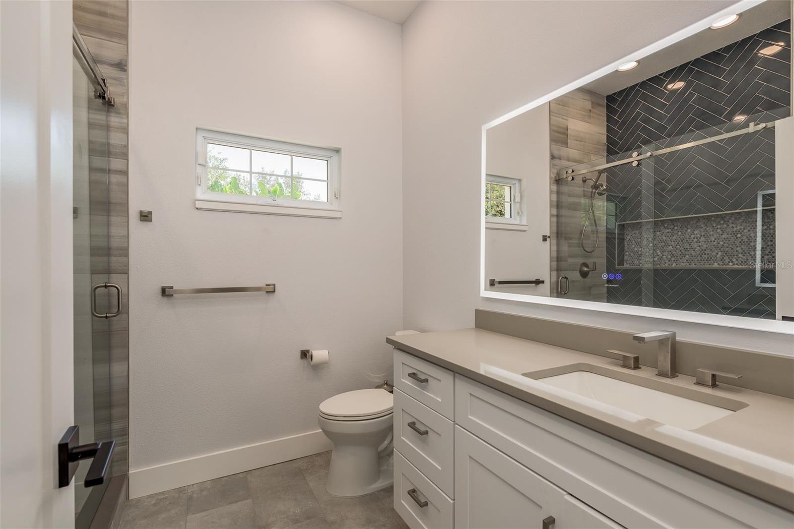 877 CYPRESS LAKEVIEW CT, TARPON SPRINGS, FL, 34688