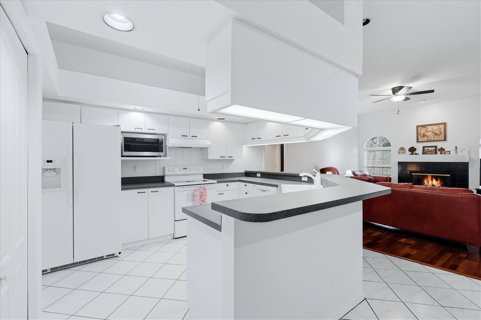 3510 CRYSTAL LAKES CT, SARASOTA, FL, 34235