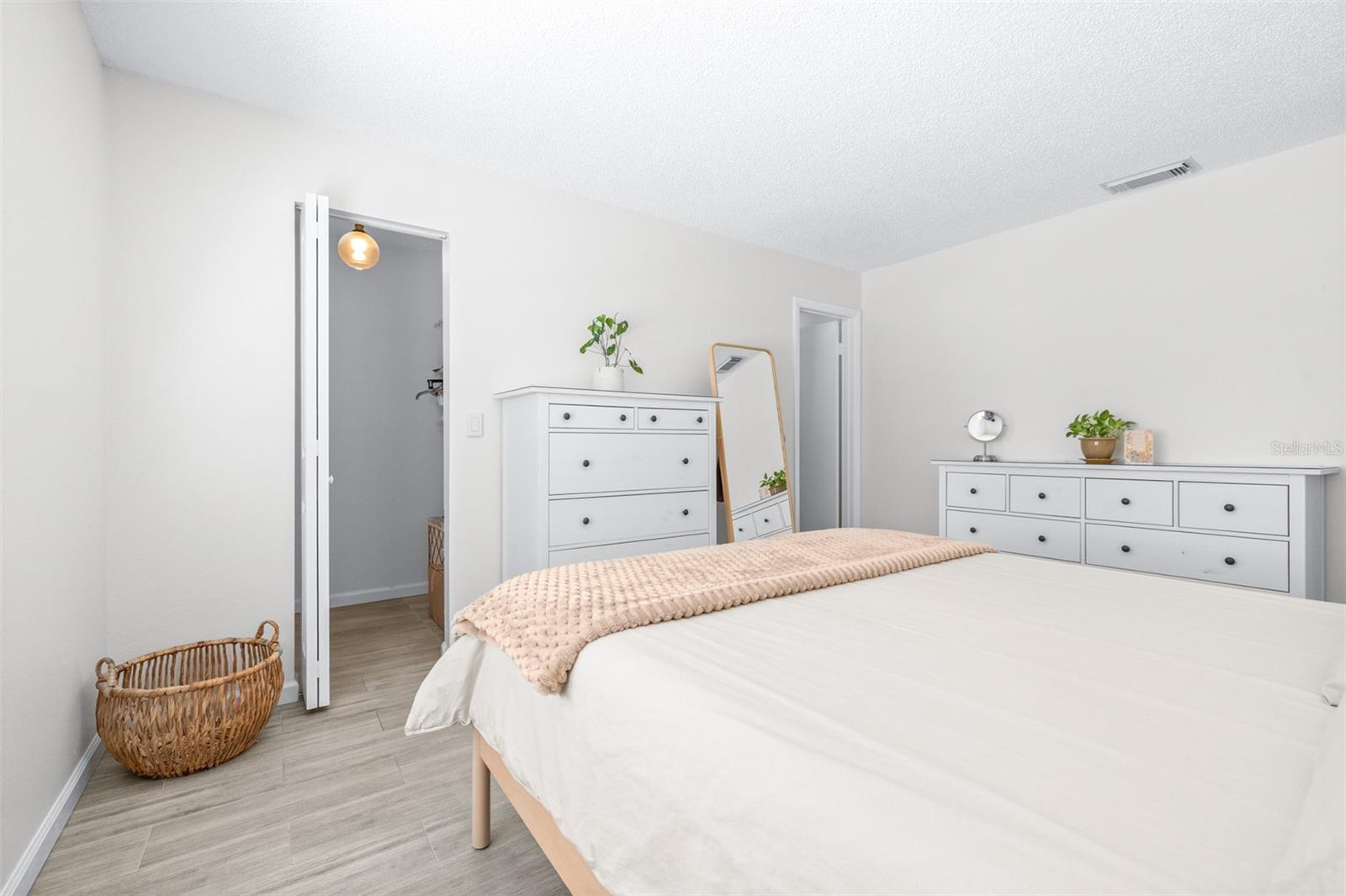 11147 LONGHILL DR N, PINELLAS PARK, FL, 33782