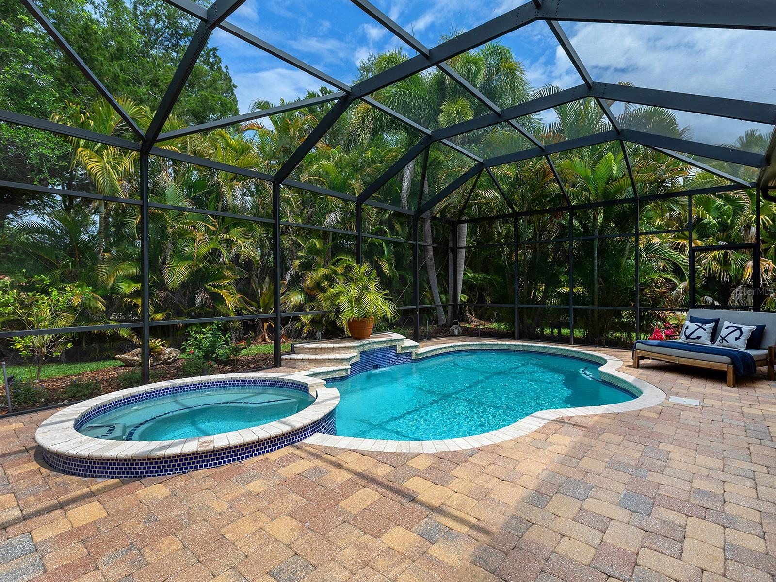 7210 LAKE FOREST GLN, LAKEWOOD RANCH, FL, 34202