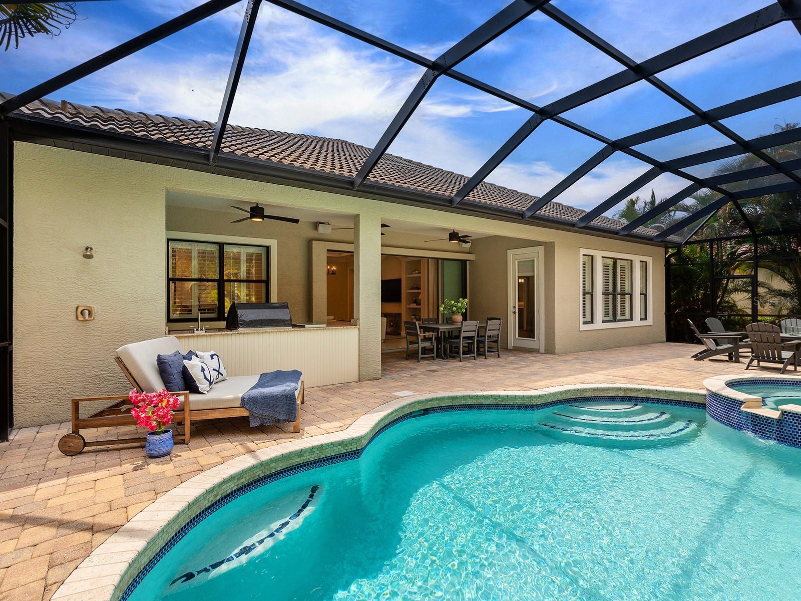 7210 LAKE FOREST GLN, LAKEWOOD RANCH, FL, 34202