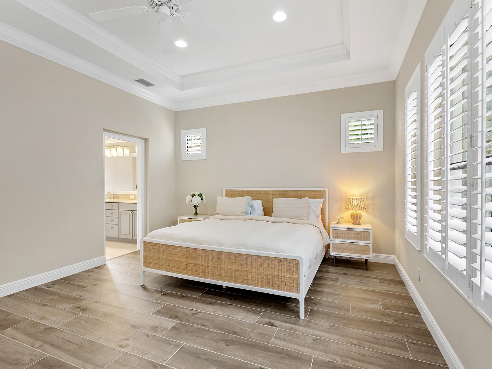 7210 LAKE FOREST GLN, LAKEWOOD RANCH, FL, 34202