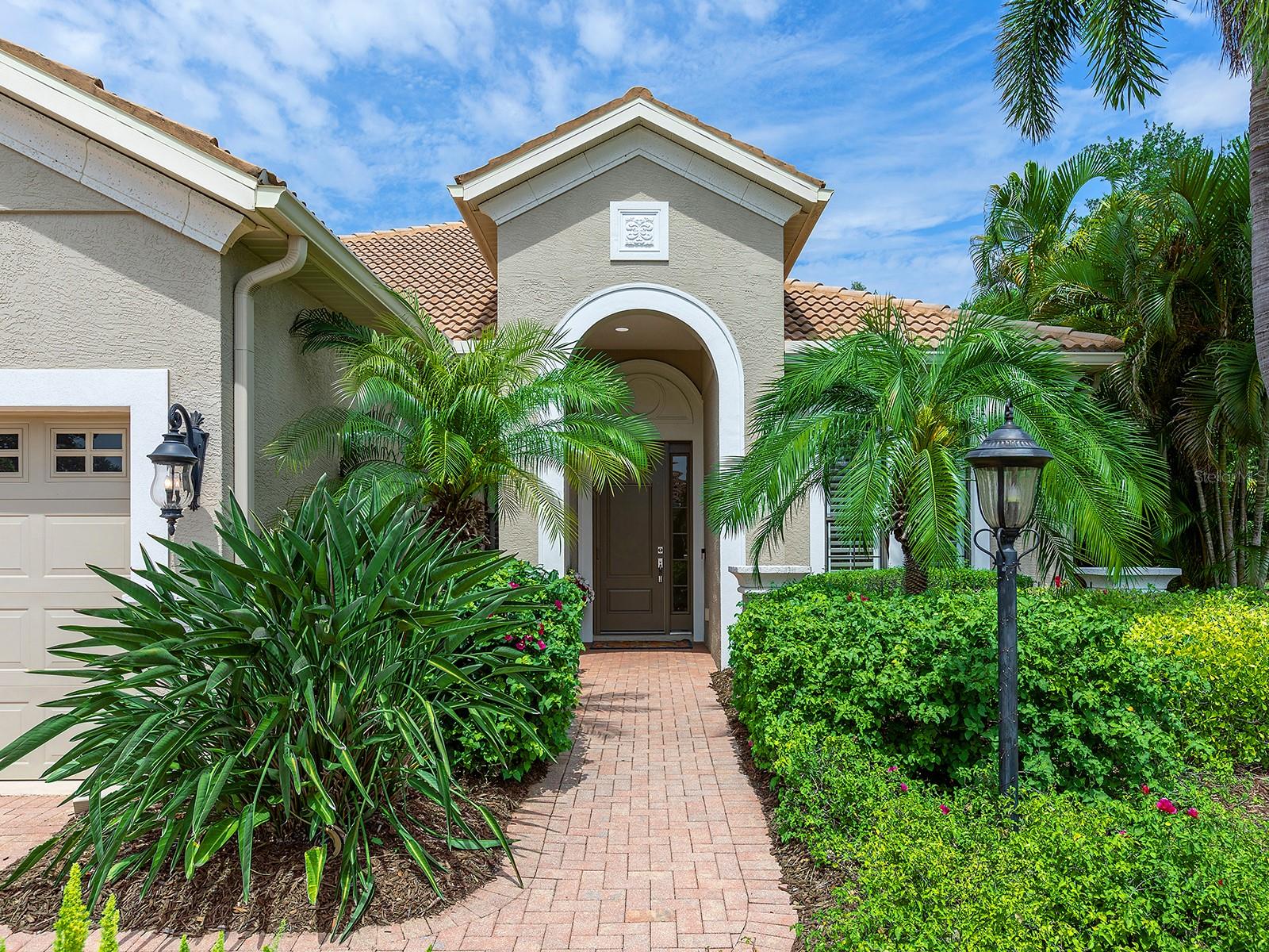 7210 LAKE FOREST GLN, LAKEWOOD RANCH, FL, 34202