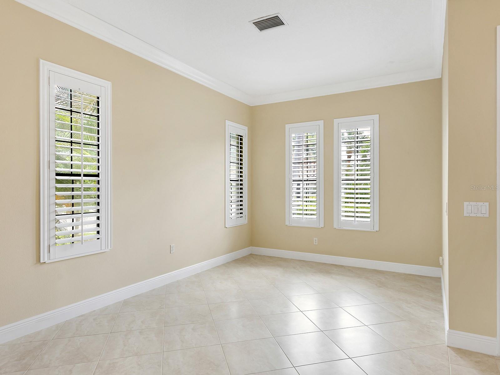 7210 LAKE FOREST GLN, LAKEWOOD RANCH, FL, 34202