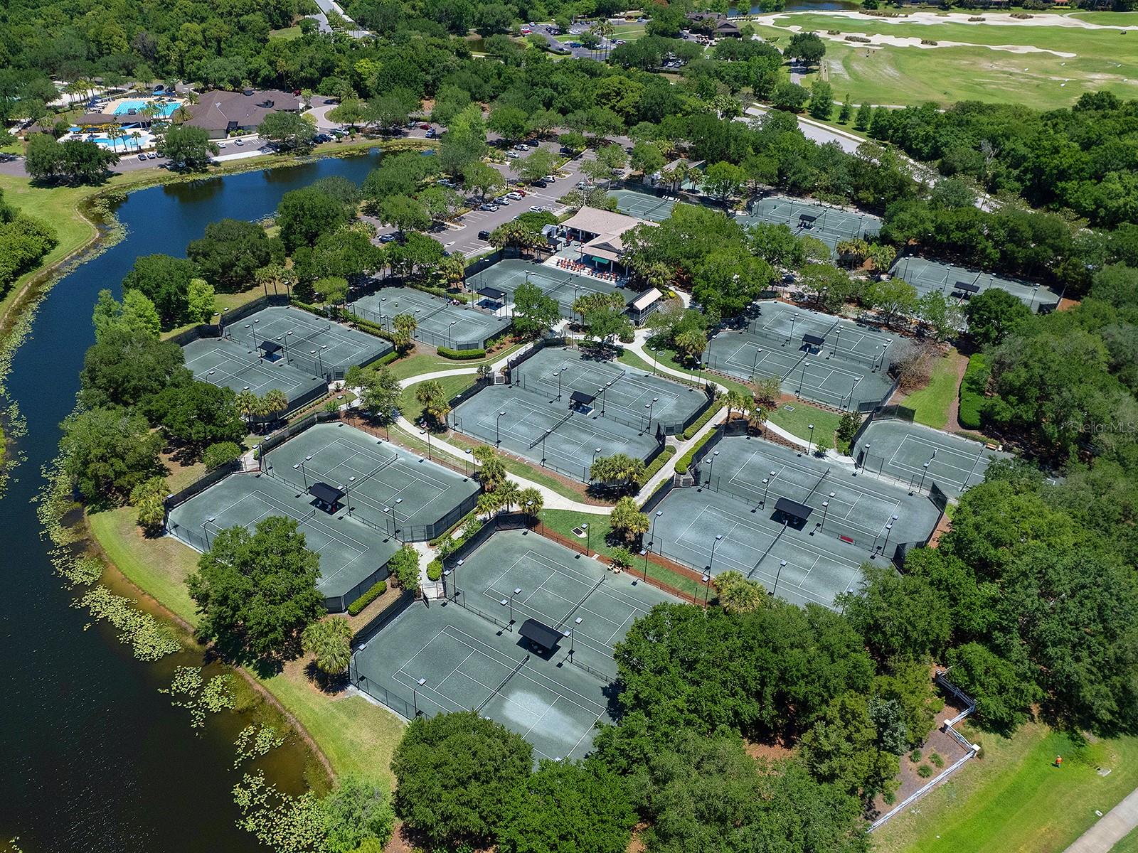 7210 LAKE FOREST GLN, LAKEWOOD RANCH, FL, 34202