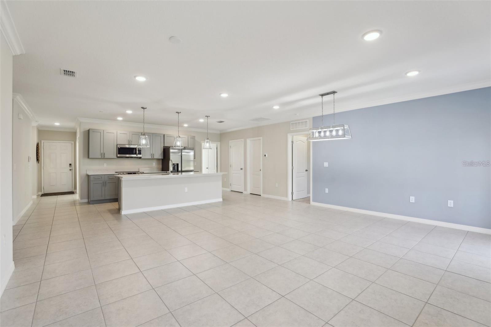 2410 PARK AVE, INDIAN LAKE ESTATES, FL, 33855